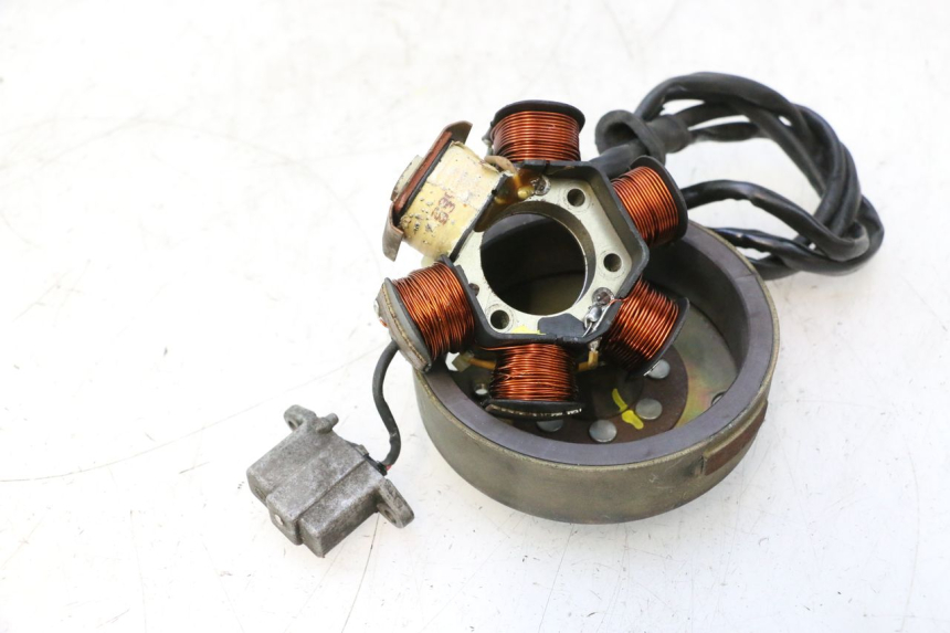 photo de ROTOR STATOR PIAGGIO LIBERTY 50 (1998 - 2003) - Alternative perspective