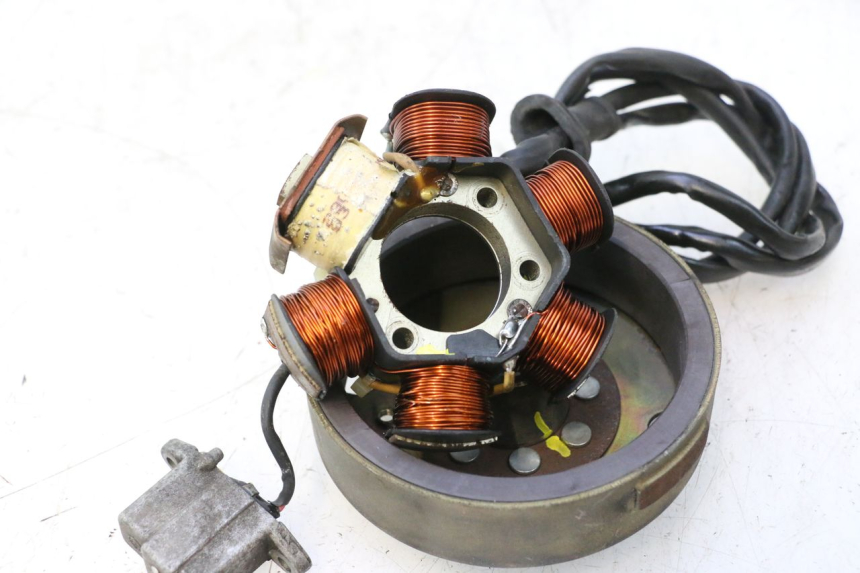 photo de ROTOR STATOR PIAGGIO LIBERTY 50 (1998 - 2003) - Technical close-up
