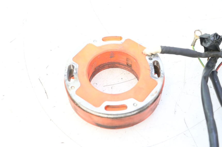 photo de ROTOR STATOR PEUGEOT LUDIX BLASTER 50 (2006 - 2014) - Alternative perspective