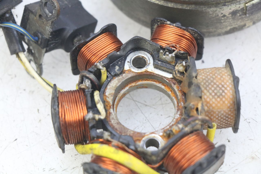 photo de ROTOR STATOR PEUGEOT LUDIX 50 (2005 - 2007) - Checked used part