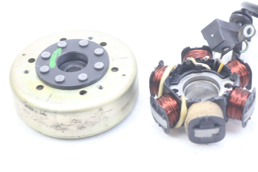 photo de ROTOR STATOR PEUGEOT LUDIX 50 (2005 - 2007) - Technical close-up