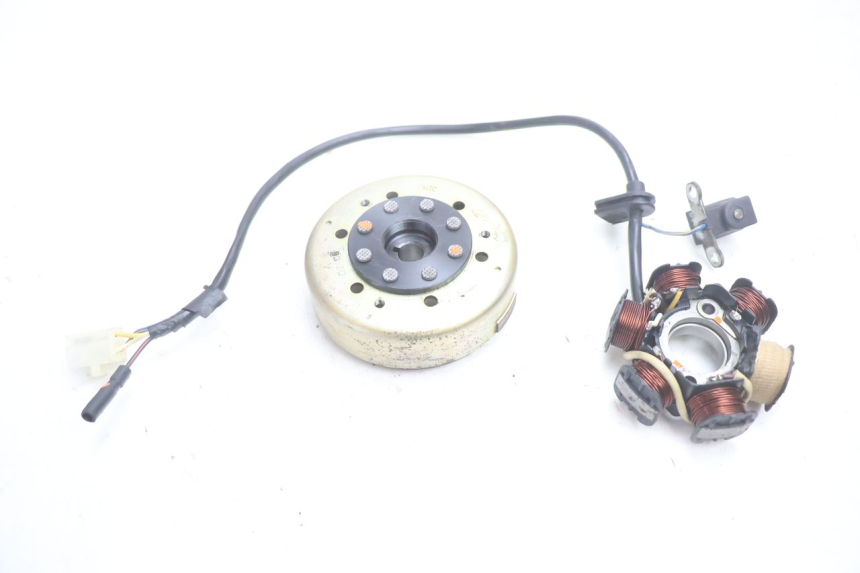 photo de ROTOR STATOR PEUGEOT LUDIX ONE 50 (2004 - 2006) - Main view