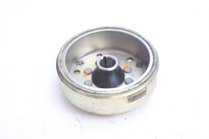 photo de ROTOR STATOR PEUGEOT LUDIX ONE 50 (2004 - 2006) - Additional view of the item