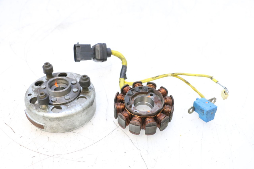photo de ROTOR STATOR PIAGGIO MP3 125 (2006 - 2014) - Main view