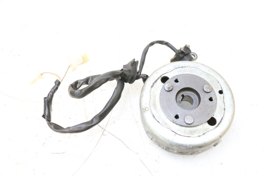 photo de ROTOR STATOR YAMAHA NEOS NEO'S 4T 50 (2008 - 2016) - Alternative perspective
