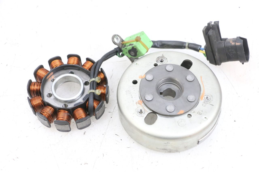 photo de ROTOR STATOR PIAGGIO NEW TYPHOON 50 (2018 - 2021) - High-resolution close-up