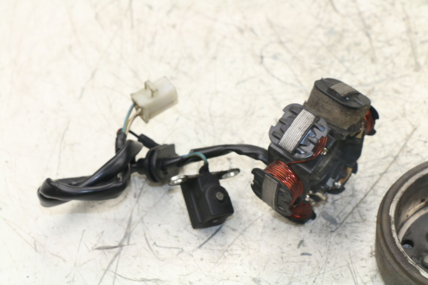 photo de ROTOR STATOR PEUGEOT CITYSTAR 50 (2013 - 2017) - Alternative perspective