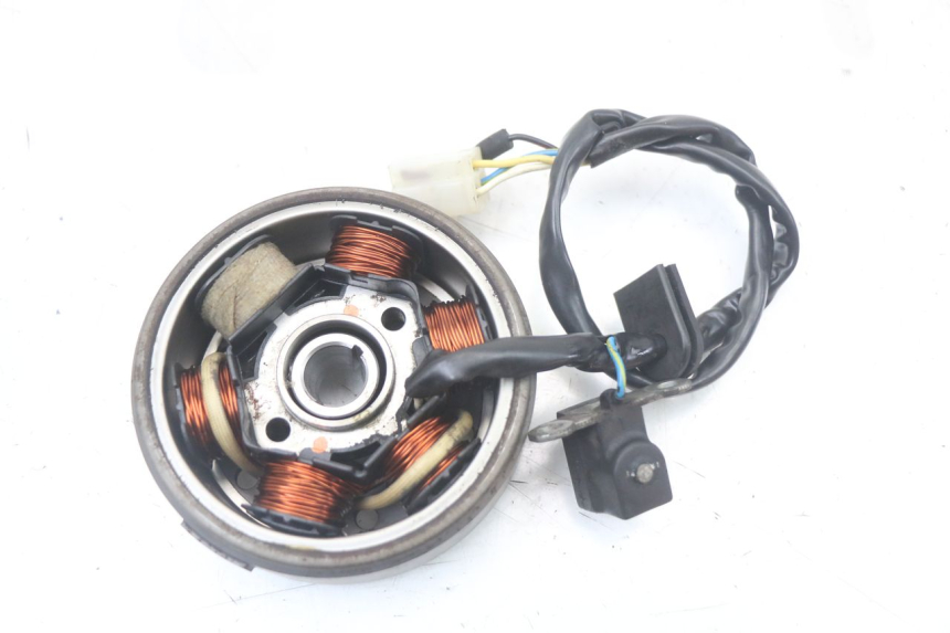 photo de ROTOR STATOR PEUGEOT KISBEE 2T 50 (2010 - 2017) - Alternative perspective