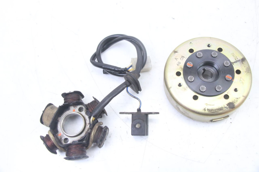 photo de ROTOR STATOR PEUGEOT LUDIX ONE 50 (2005 - 2008) - Main view