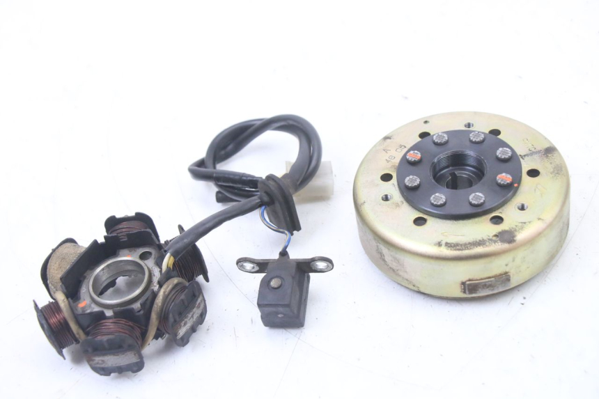 photo de ROTOR STATOR PEUGEOT LUDIX ONE 50 (2005 - 2008) - Component detail