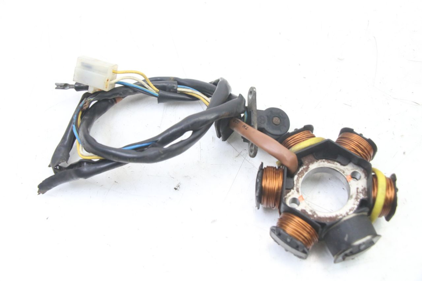 photo de ROTOR STATOR PEUGEOT TKR TREKKER FURIOUS 50 (2005 - 2014) - Fixing points details