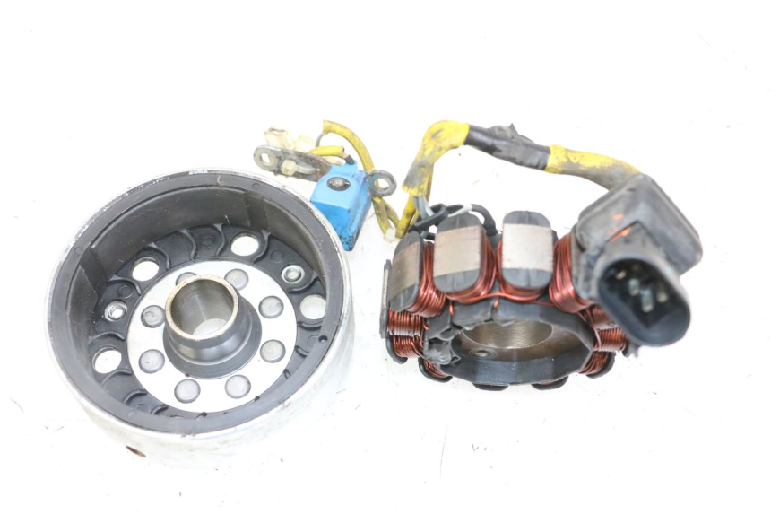 photo de ROTOR STATOR PIAGGIO VESPA LX 150 (2005 - 2013) - Alternative perspective