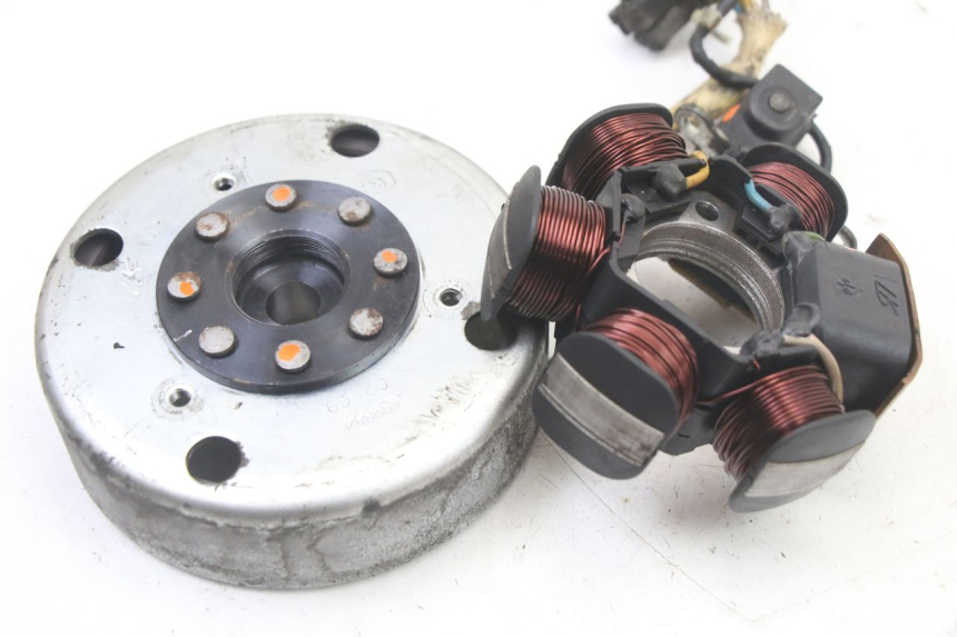 photo de ROTOR STATOR PIAGGIO VESPA S 2T 50 (2007 - 2014) - Technical close-up