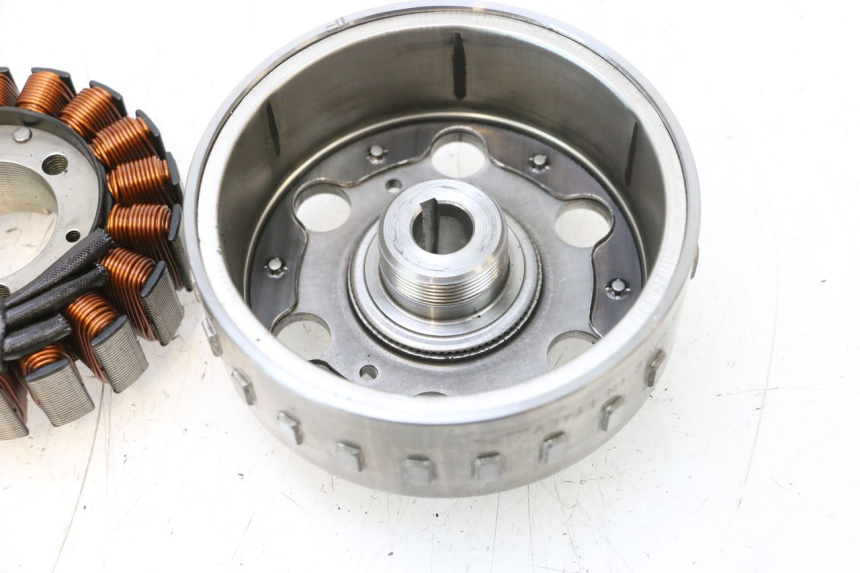 photo de ROTOR STATOR PEUGEOT SATELIS COMPRESSOR K15 125 (2006 - 2009) - Additional view of the item