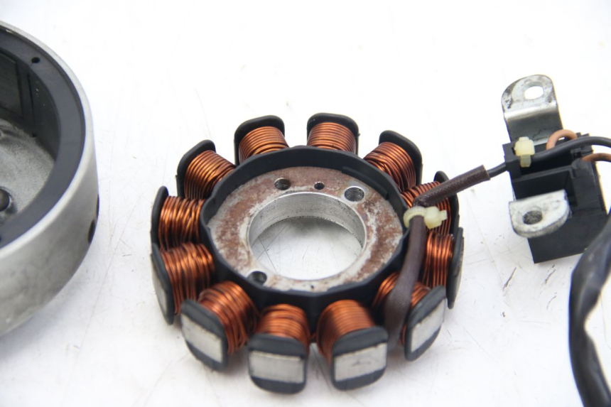photo de ROTOR STATOR APRILIA SCARABEO 4T 50 (2009 - 2017) - Component detail