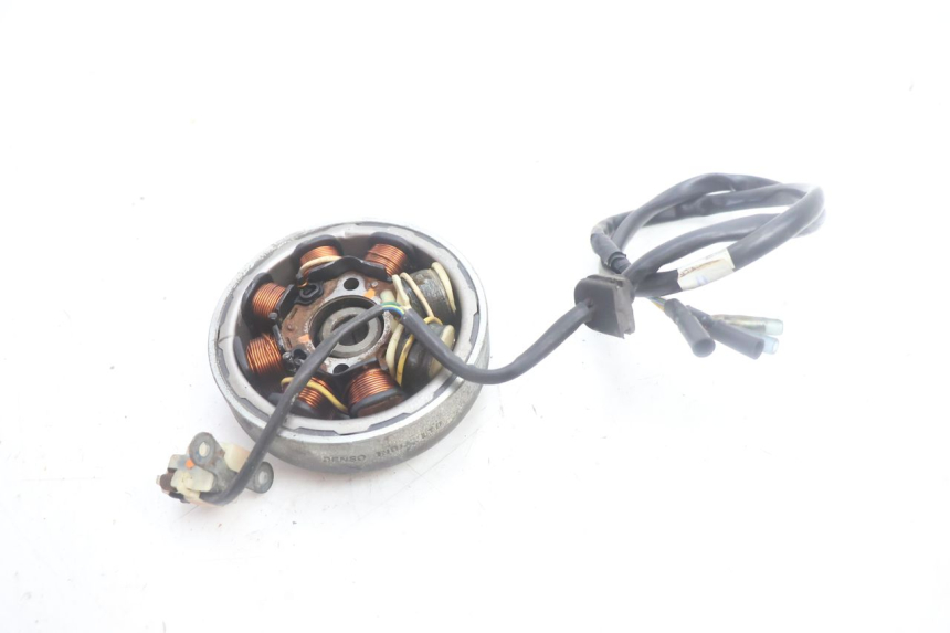 photo de ROTOR STATOR HONDA SCV LEAD 100 (2003 - 2007) - Alternative perspective