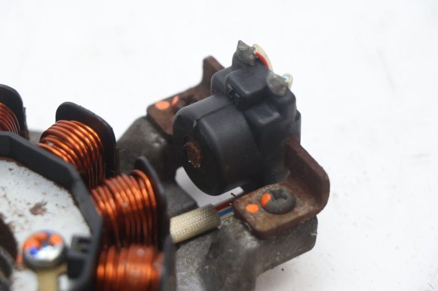 photo de ROTOR STATOR MBK STUNT NAKED 50 (2004 - 2018) - Fixing points details