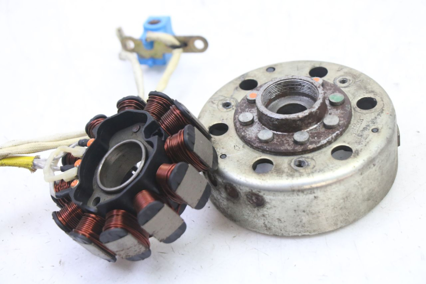 photo de ROTOR STATOR PIAGGIO SUPER LX 125 (2000 - 2003) - Technical close-up