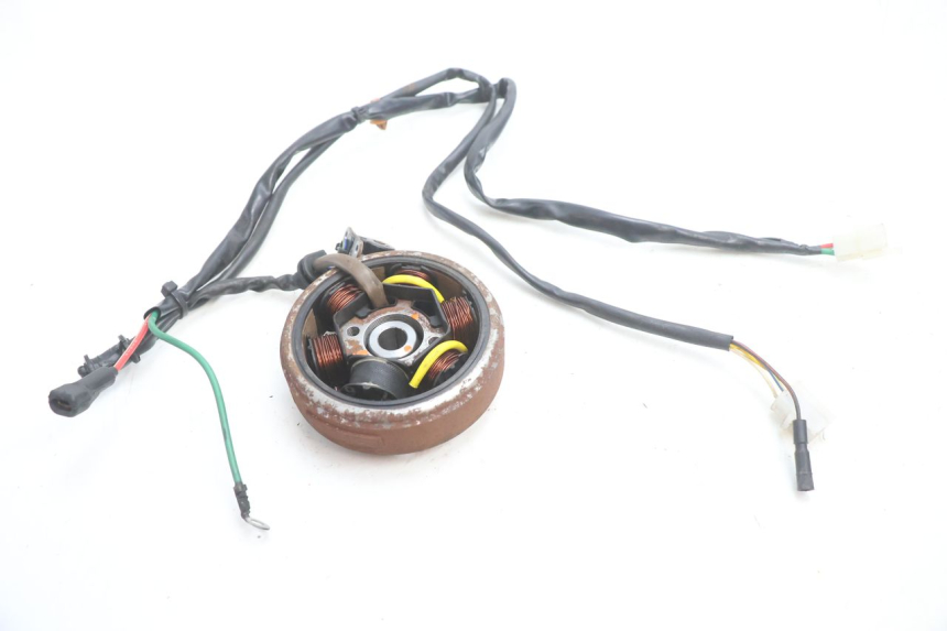 photo de ROTOR STATOR PEUGEOT TREKKER 50 (1995 - 2004) - Alternative perspective