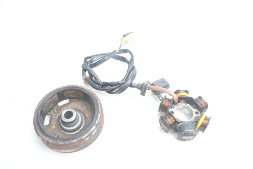 photo de ROTOR STATOR PEUGEOT TREKKER 50 (1995 - 2004) - Component detail