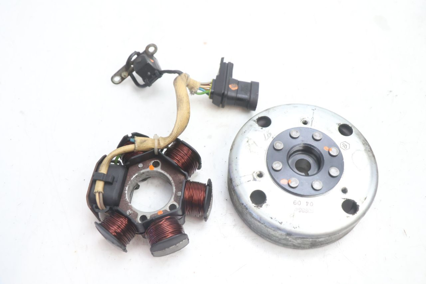 photo de ROTOR STATOR PIAGGIO TYPHOON 50 (2000 - 2009) - Main view