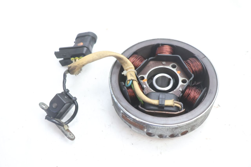 photo de ROTOR STATOR PIAGGIO TYPHOON 50 (2000 - 2009) - Alternative perspective