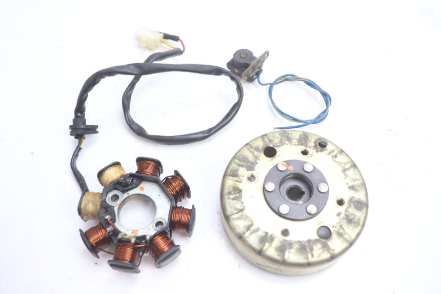 photo de ROTOR STATOR PEUGEOT V-CLIC VCLIC 50 (2007 - 2013) - Main view