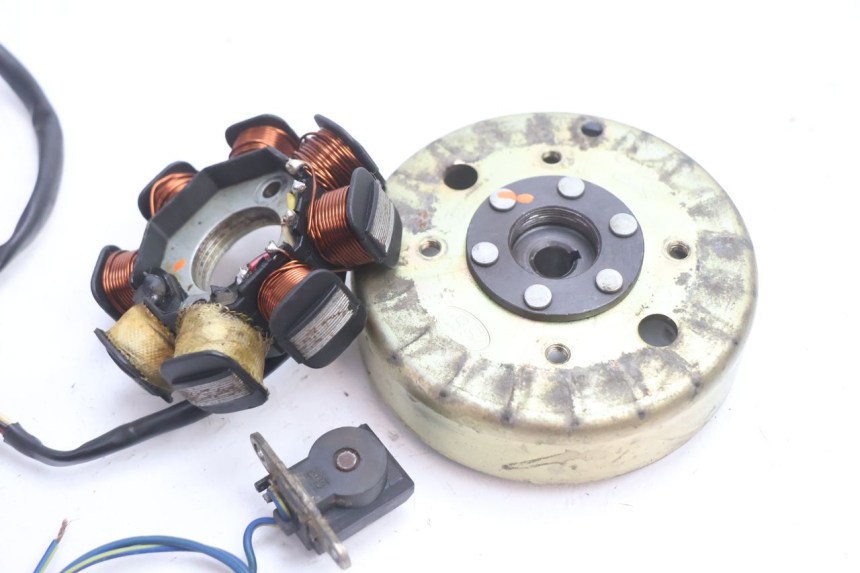 photo de ROTOR STATOR PEUGEOT V-CLIC VCLIC 50 (2007 - 2013) - Component detail