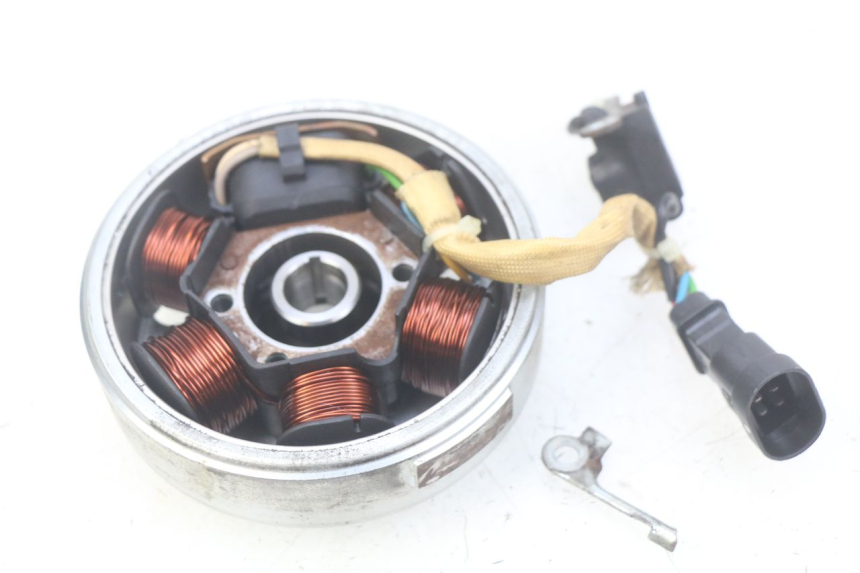 photo de ROTOR STATOR PIAGGIO VESPA LX 2T 50 (2005 - 2013) - Component detail
