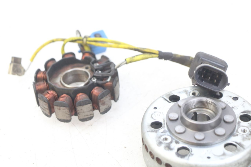 photo de ROTOR STATOR PIAGGIO VESPA LXV 125 (2006 - 2009) - Product overview