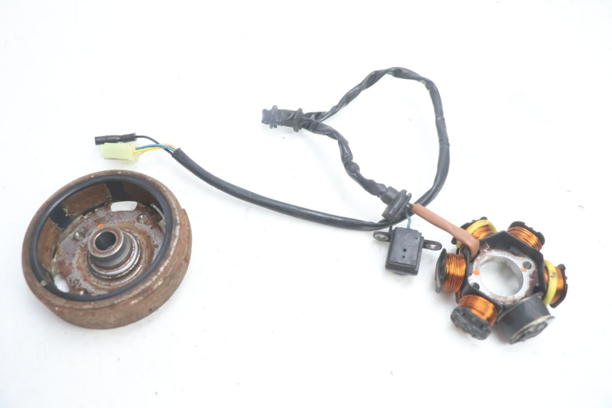 photo de ROTOR STATOR PEUGEOT VIVACITY 50 (2004 - 2009) - Component detail