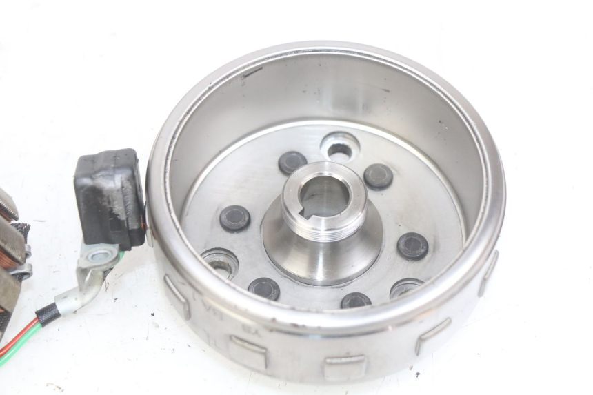 photo de ROTOR STATOR DAELIM VJ ROADWIN FI 125 (2008 - 2017) - Markings and original references