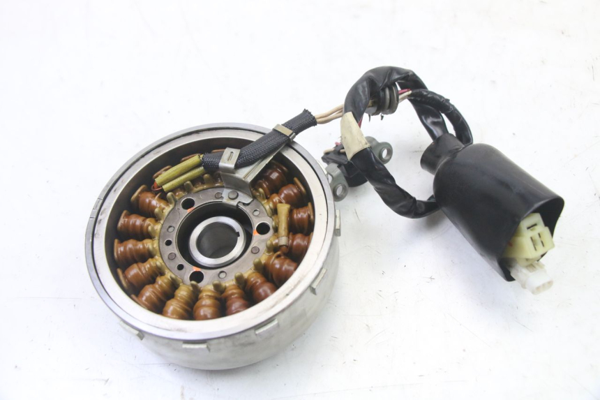 photo de ROTOR STATOR YAMAHA X-MAX XMAX 125 (2010 - 2013) - Alternative perspective