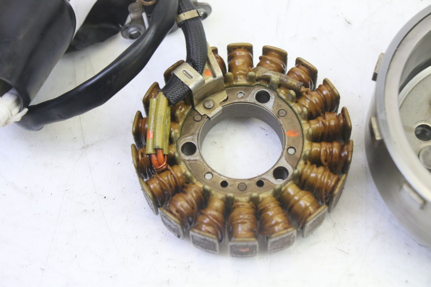 photo de ROTOR STATOR YAMAHA XMAX X-MAX 125 (2006 - 2009) - Zoom on usage condition