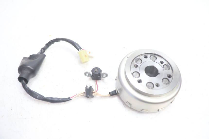 photo de ROTOR STATOR YAMAHA XMAX X-MAX 125 (2006 - 2009) - Zoom on usage condition