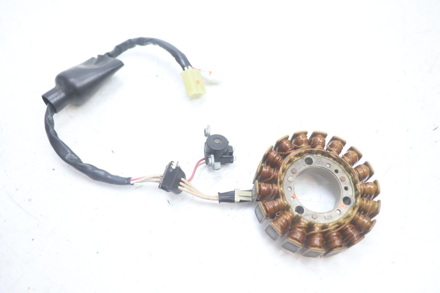 photo de ROTOR STATOR YAMAHA XMAX X-MAX 125 (2006 - 2009) - Fixing points details
