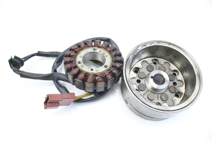 photo de ROTOR STATOR PIAGGIO X9 EVOLUTION 500 (2003 - 2005) - Fixing points details