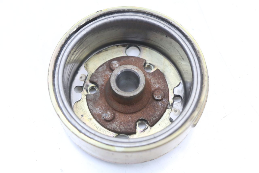 photo de ROTOR STATOR YAMAHA YE ZEST 50 (1992 - 1998) - Technical close-up