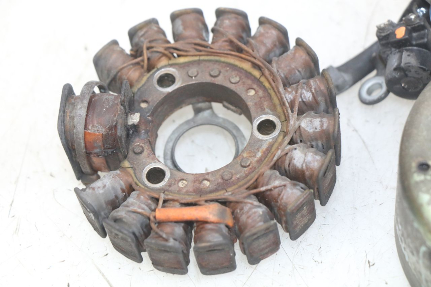 photo de ROTOR STATOR YAMAHA YP MAJESTY 125 (1998 - 2001) - Additional view of the item