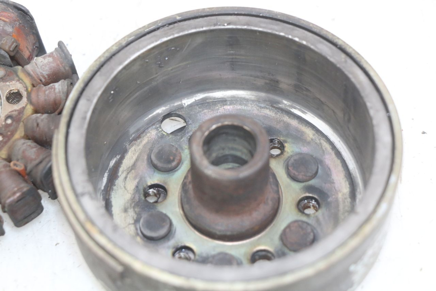 photo de ROTOR STATOR YAMAHA YP MAJESTY 125 (1998 - 2001) - Surface and material condition