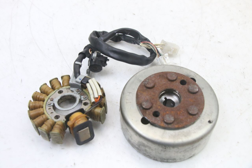 photo de ROTOR STATOR YAMAHA YP MAJESTY 125 (2007 - 2010) - Component detail