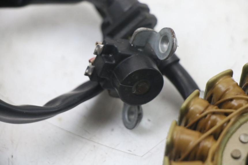 photo de ROTOR STATOR YAMAHA YP MAJESTY 125 (2007 - 2010) - Additional view of the item