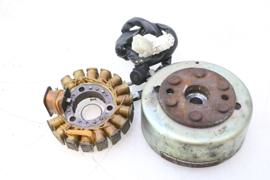 photo de ROTOR STATOR YAMAHA YP MAJESTY 125 (1998 - 2001) - Main view