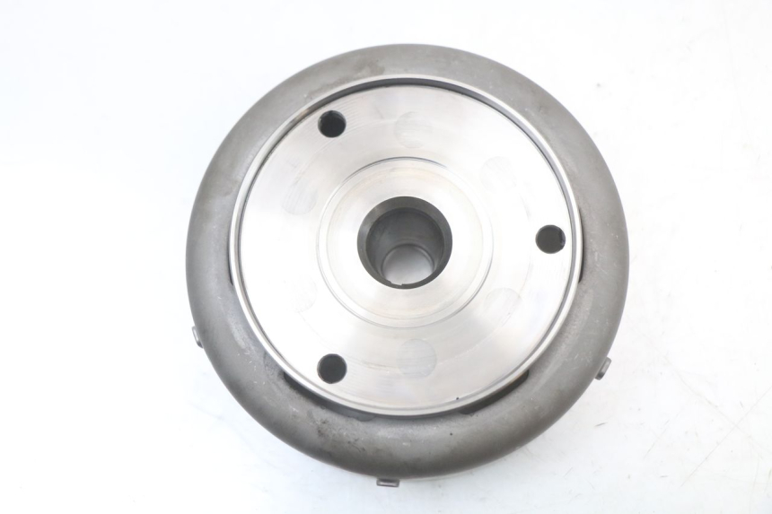 photo de Flywheel SUZUKI VL INTRUDER 125 (2004 - 2007) - Component detail