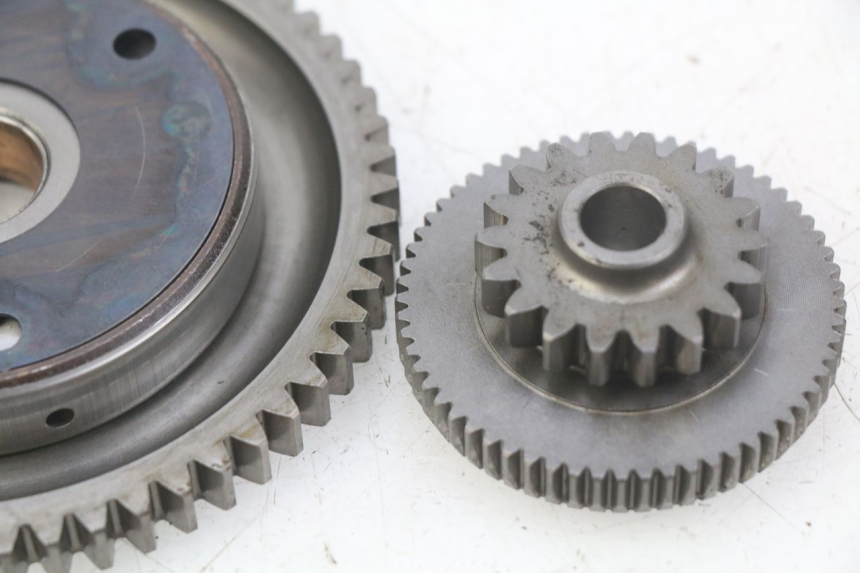 photo de STARTER CLUTCH SUZUKI BURGMAN 125 (2007 - 2014) - Alternative perspective