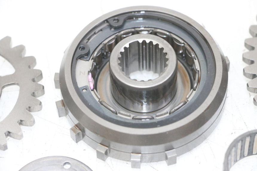 photo de STARTER CLUTCH HONDA CB R 1000 (2018 - 2023) - Surface and material condition