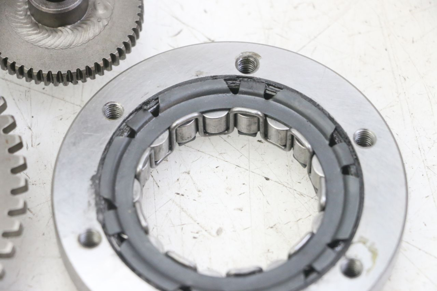 photo de STARTER CLUTCH HONDA CRF-F CRF F 110 (2019 - 2022) - Alternative perspective