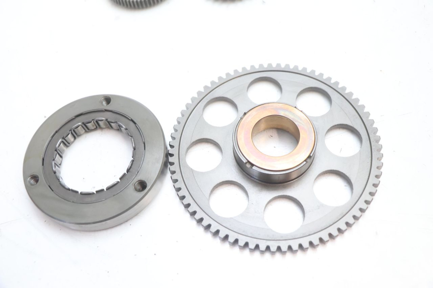 photo de STARTER CLUTCH KAWASAKI ER-6 ER6 N 650 (2005 - 2009) - Alternative perspective