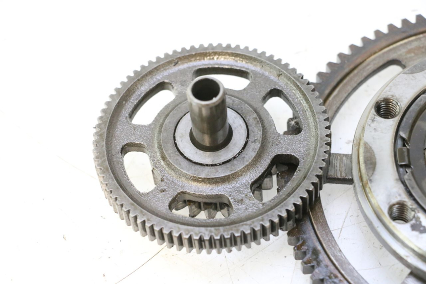 photo de STARTER CLUTCH YAMAHA FJR 1300 (2001 - 2005) - Fixing points details