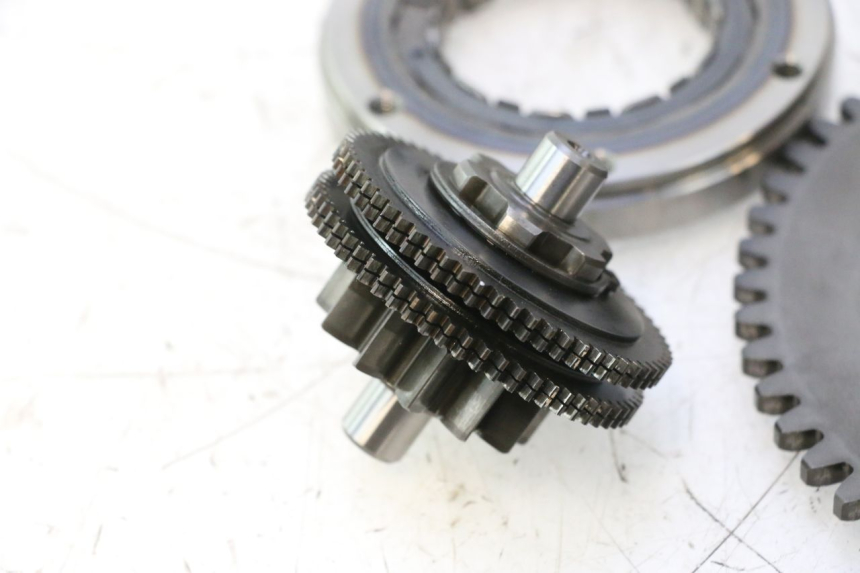photo de STARTER CLUTCH GILERA GP 800 (2007 - 2013) - Alternative perspective